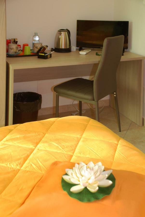 Bed and Breakfast La Cascina Aglie Экстерьер фото